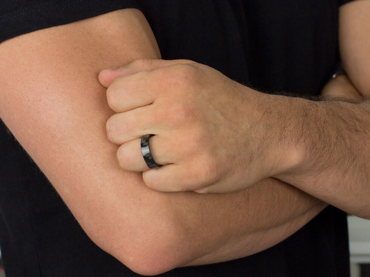 Oliver Paul Monterey Carbon Fiber Ring